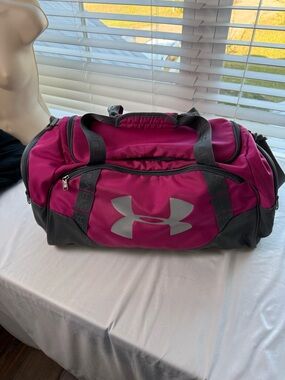 Under Armour Women's Pink/Gray Large Duffel/Gym Bag